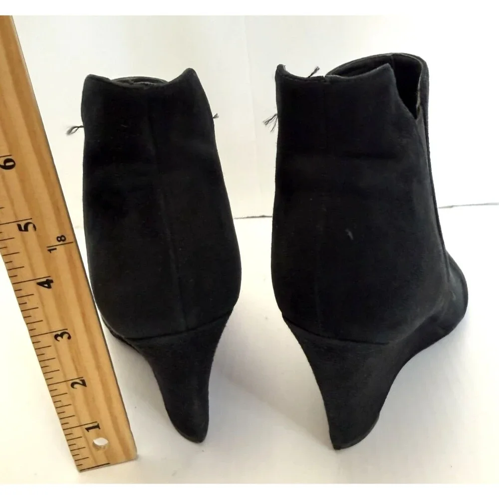 Via Spiga Women's Kenzie Black Suede Wedge Bootie Sz 7M